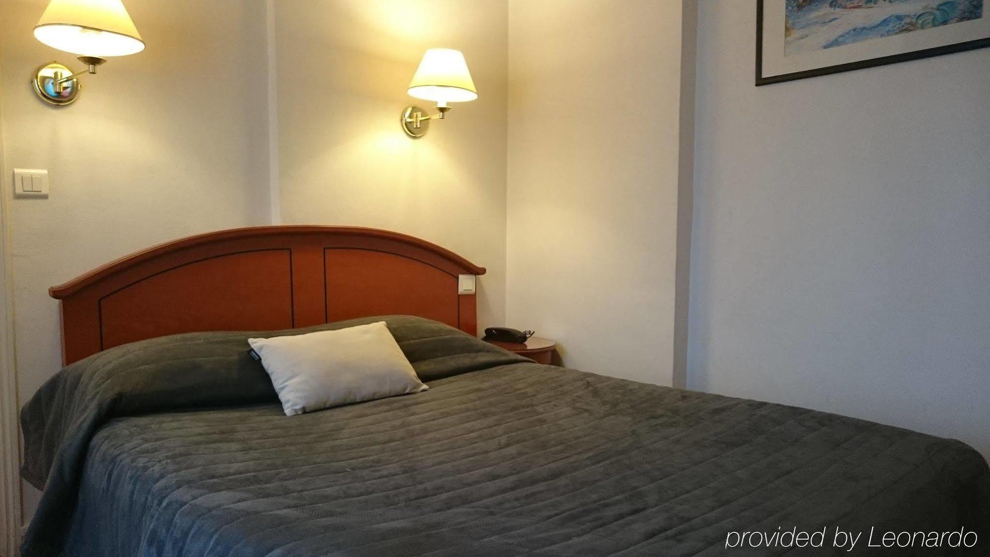 Hotel De Geneve Paris Bagian luar foto