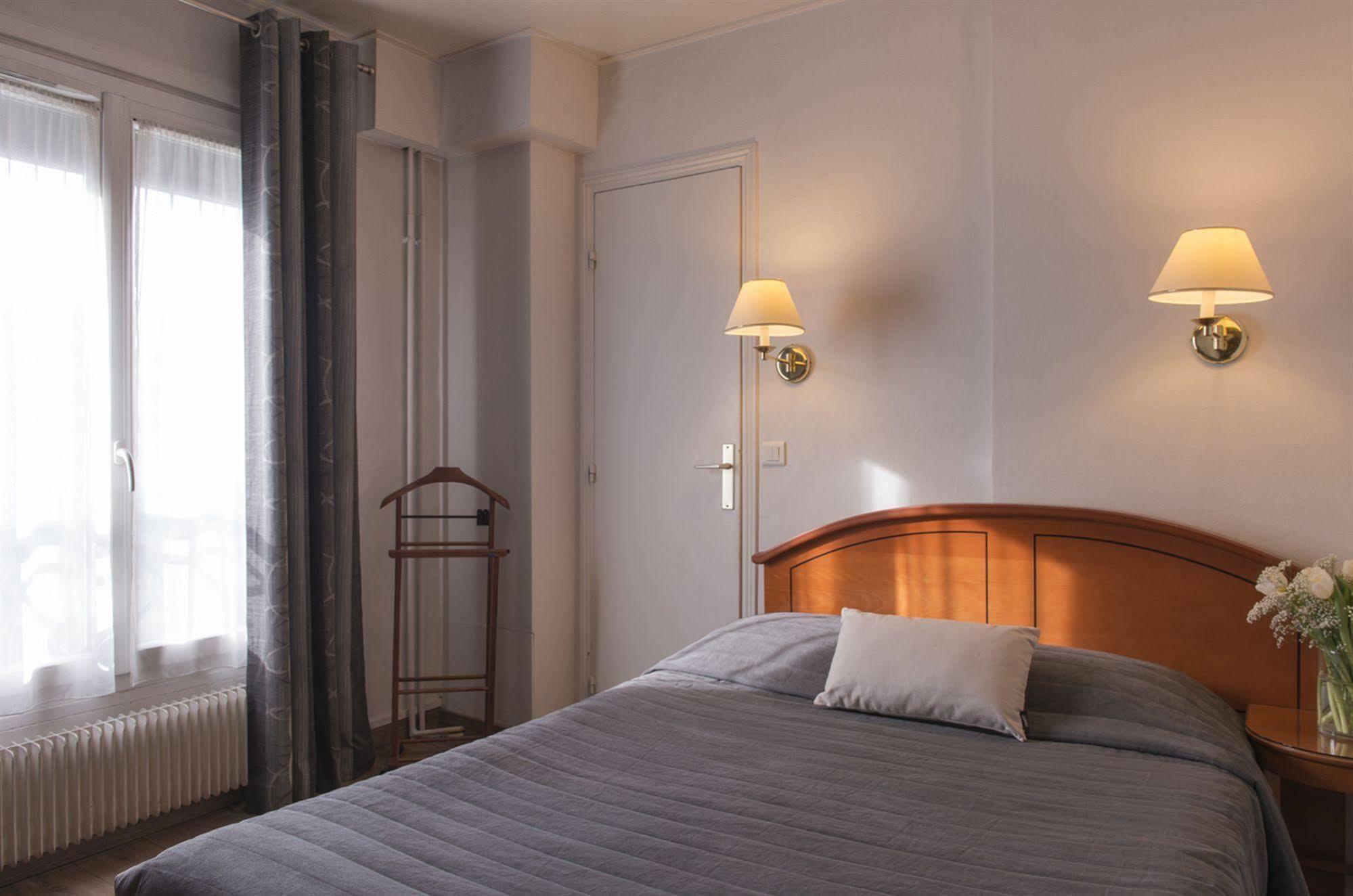 Hotel De Geneve Paris Bagian luar foto